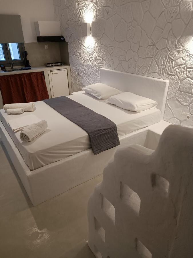 Traditional House Under The Castle Astypalaia Exterior photo